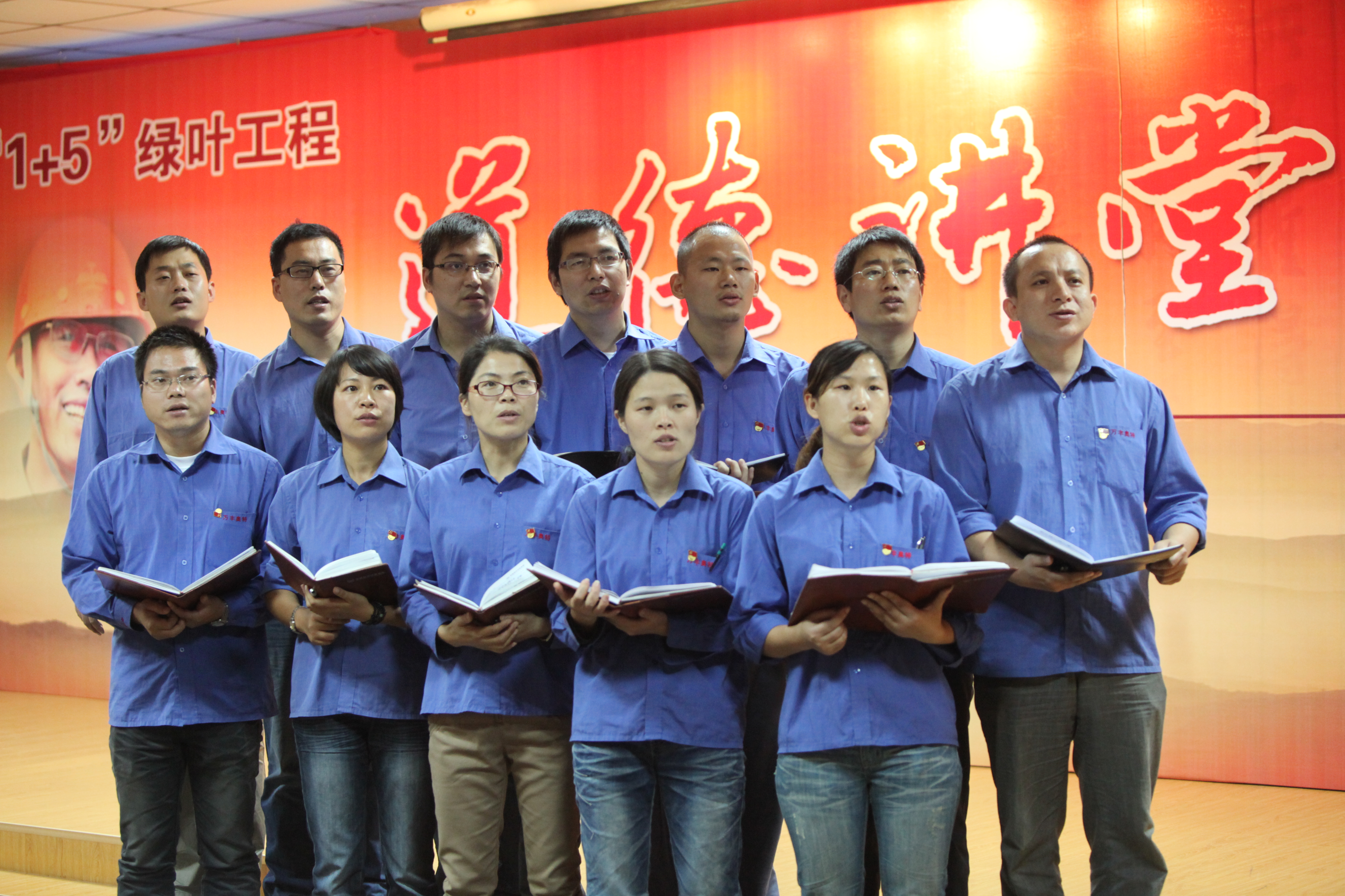 澳門6766網站net集團董事局主席陳愛蓮榮獲“中國民營企業文化建設優秀企業家”稱号